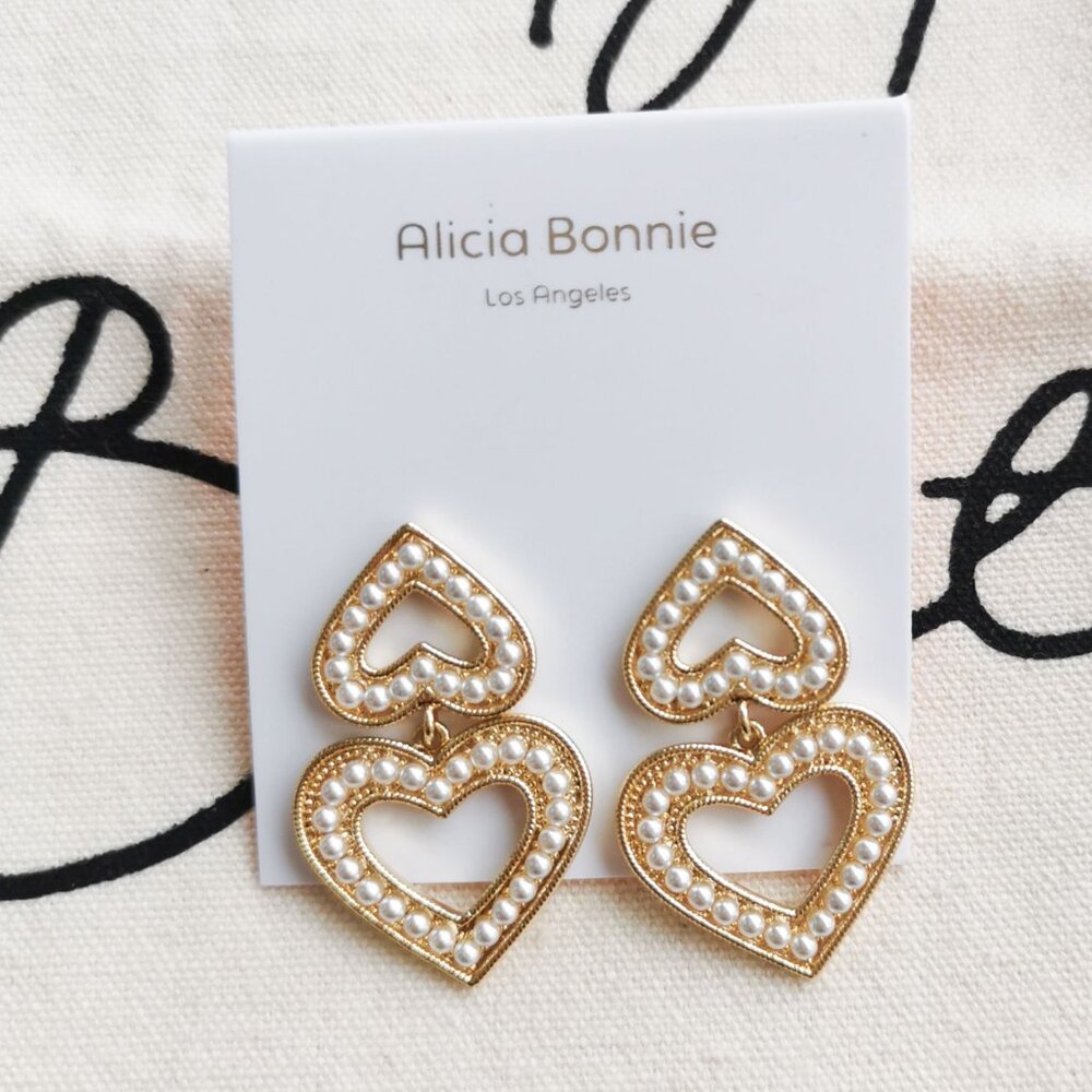 Alicia Bonnie Drop Earrings - Charlotte Heart - Pearl Gold